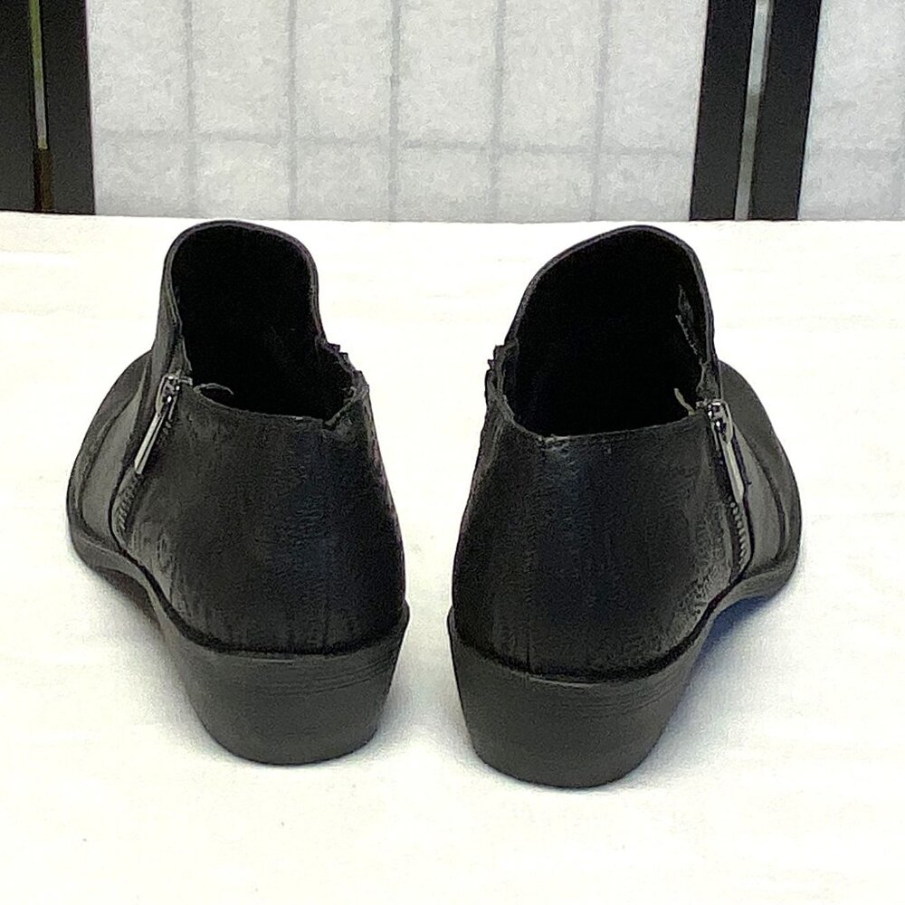 Easy Street Comfort Wave Black Cutout Low Block Heel Booties 9.5WW Faux Leather - Picture 6 of 13